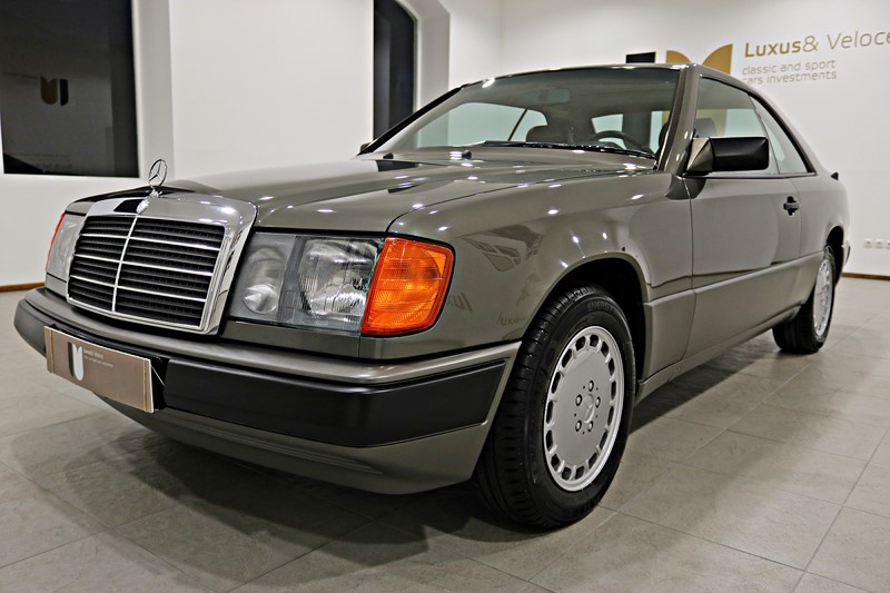 1988 Mercedes Benz 300CE